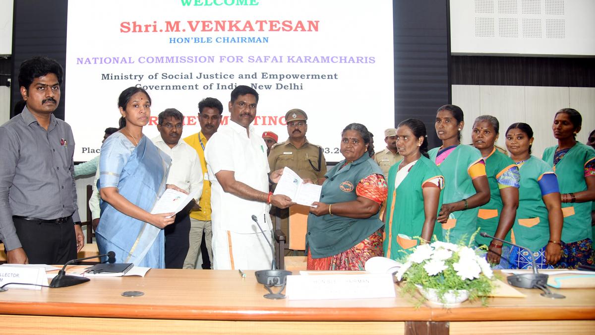 Pay salaries of conservancy workers in bank accounts, says Safai Karamcharis Commission Chairman