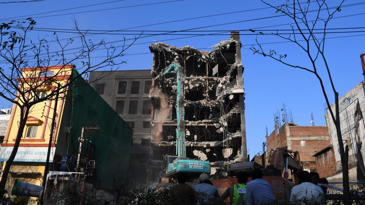 Demolition of the fire ravaged building on Minister Road begins