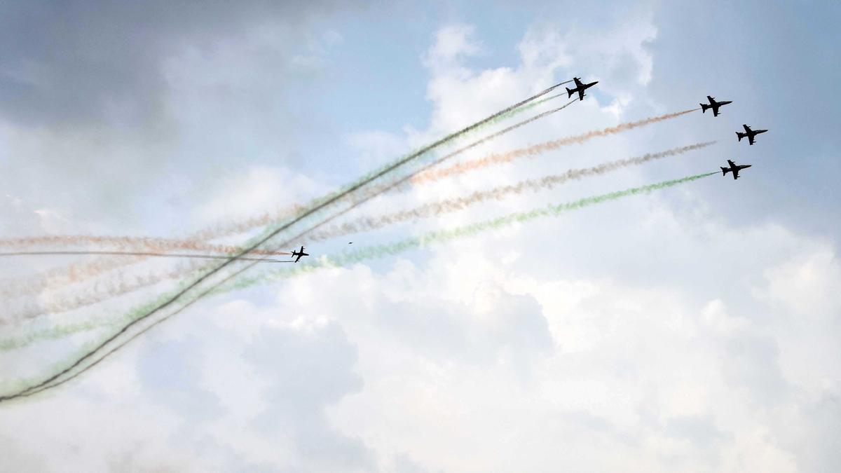 Surya Kiran aerobatics team paints Bidar skies with tricolour