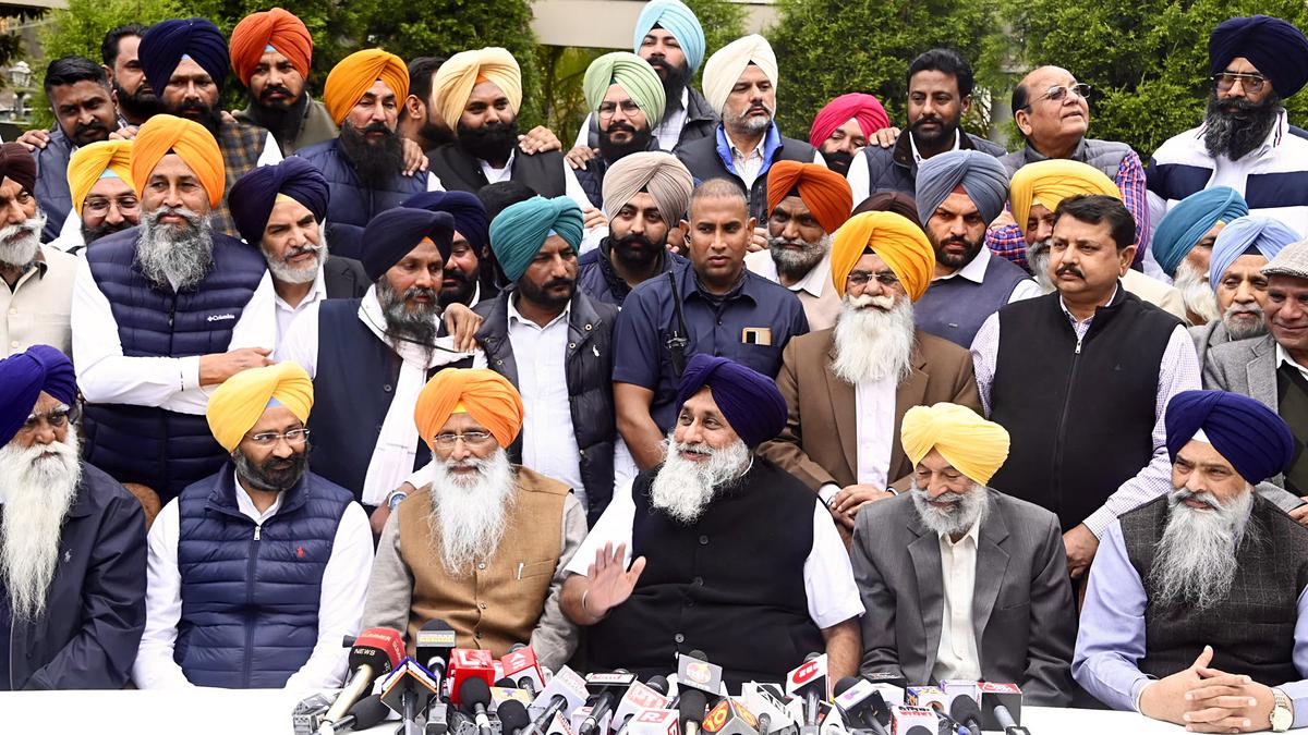 SAD (Sanyukt) merges with Akali Dal in Punjab