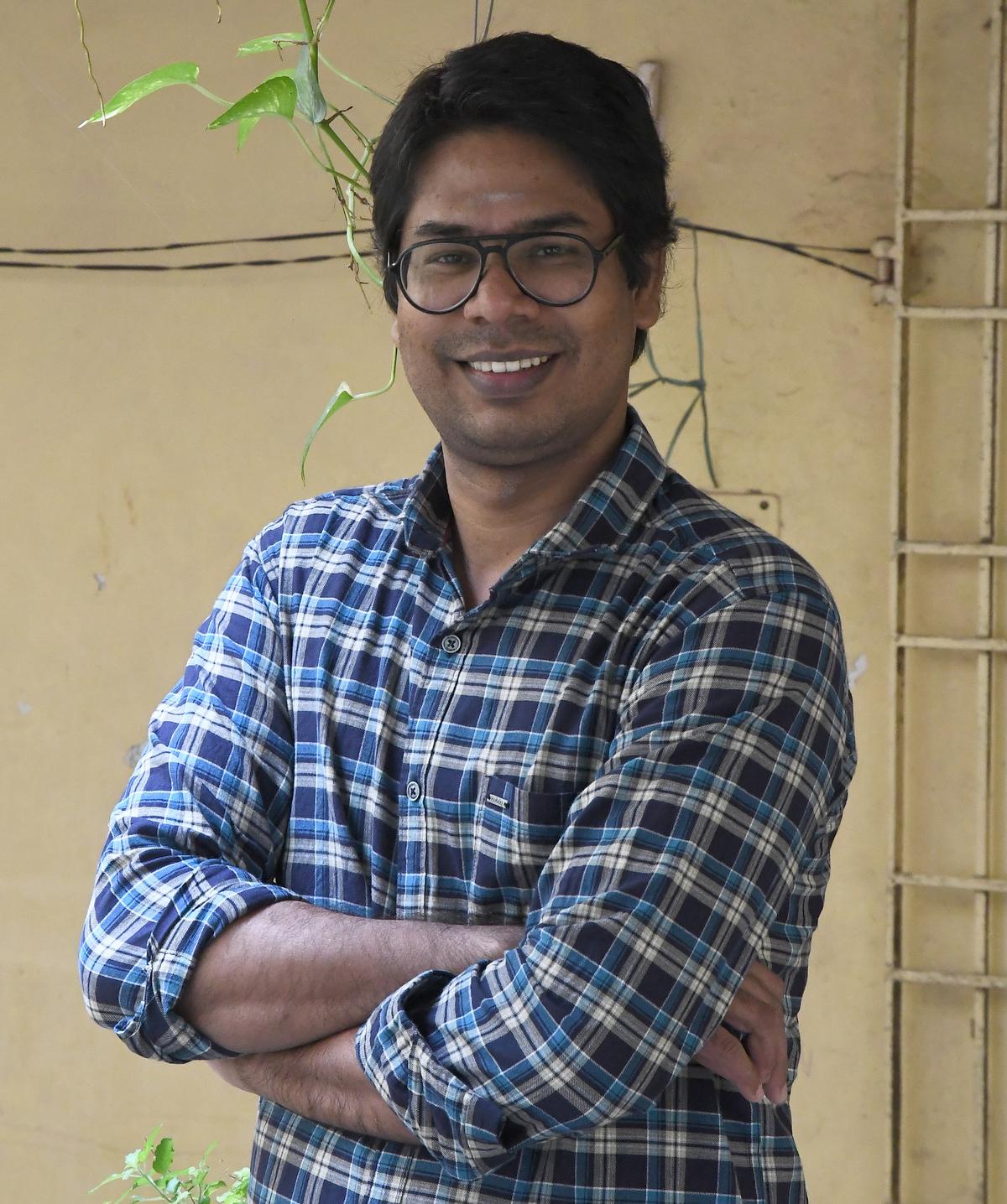 कार्तिक नेठा को कमल हासन के लिए 'विनवेली नायगा' शीर्षक के लिए श्रेय दिया जा सकता है।