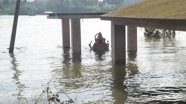 More houses likely to be flooded as discharge in River Cauvery stepped up