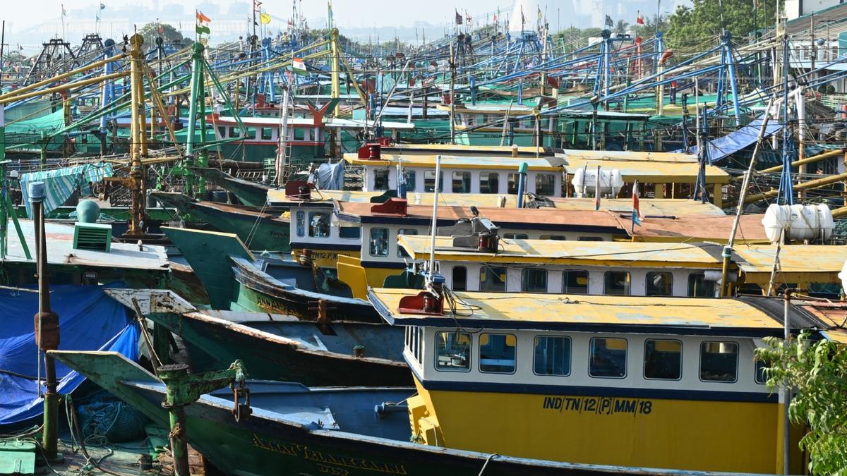 Mechanised fishing boats to stay away from sea as ban period starts