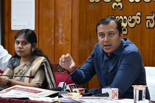 Doctor arrested for murdering elderly couple in Shivamogga using anaesthesia  - The Hindu