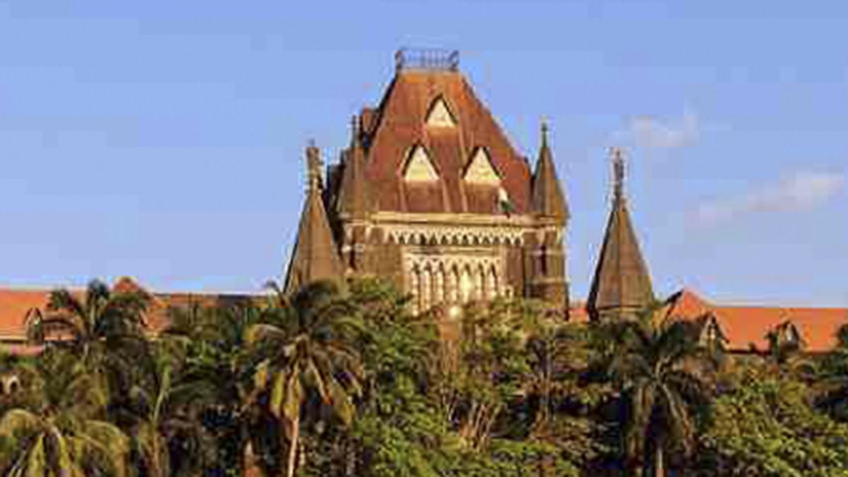 ₹100 'too small' bribe amount and trivial matter, says Bombay HC; upholds acquittal of government official