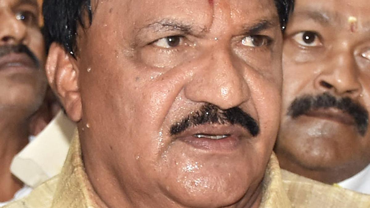 MUDA chairman Mari Gowda resigns