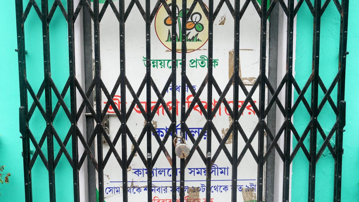 Trinamool Congress announces organisational overhaul amid internal rebellion, dissolves all committees in Bengal