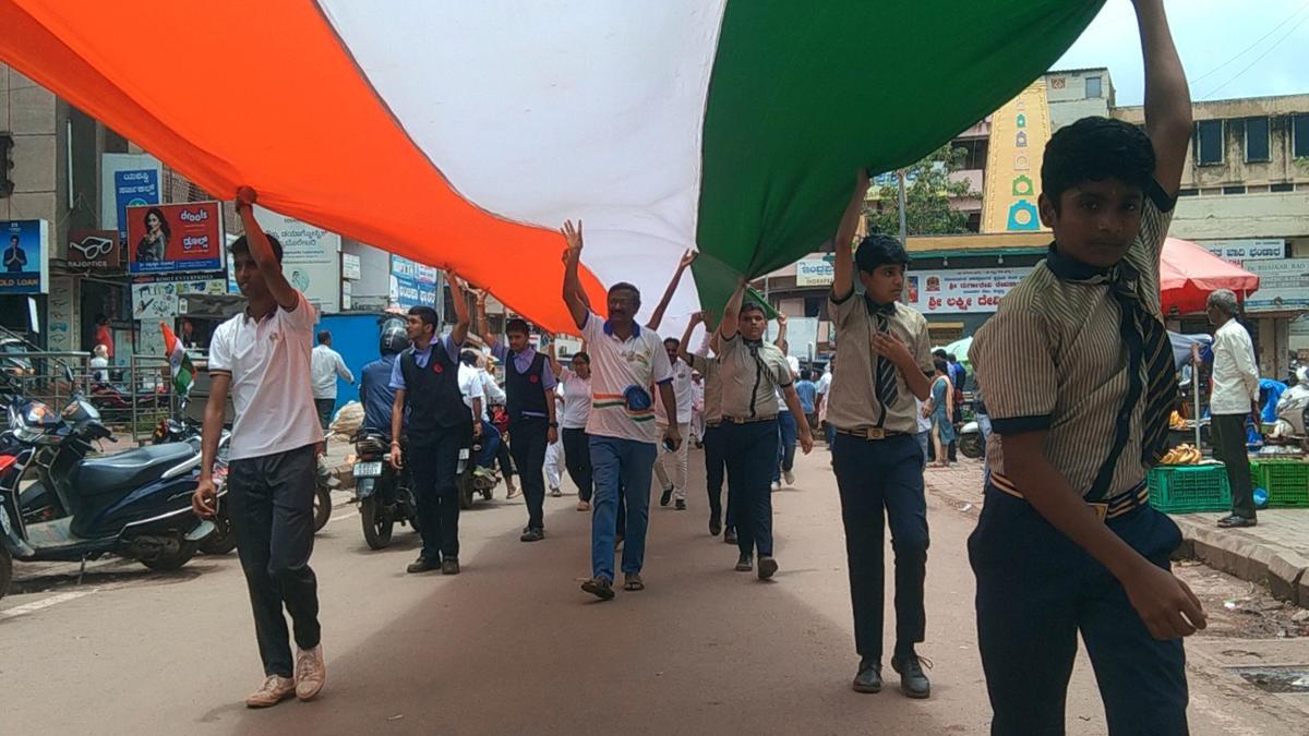 Independence Day celebrated with great fervour in Hubballi Dharwad