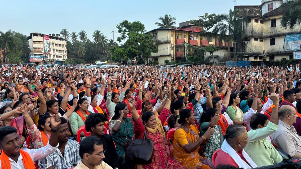 Hindu Hitarakshana Samiti carry out protest in Mangaluru and Udupi