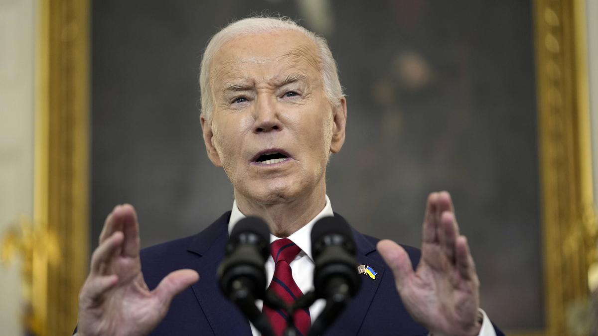 Biden expected to block migrants from asylum at U.S.-Mexico border