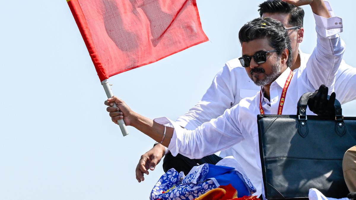 TVK’s Sulur candidate faints from exhaustion minutes after garlanding Vijay at toll plaza