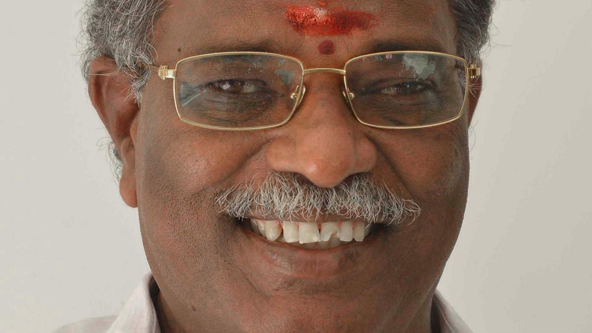 Puducherry Chief Minister calls on Deputy Speaker The Hindu