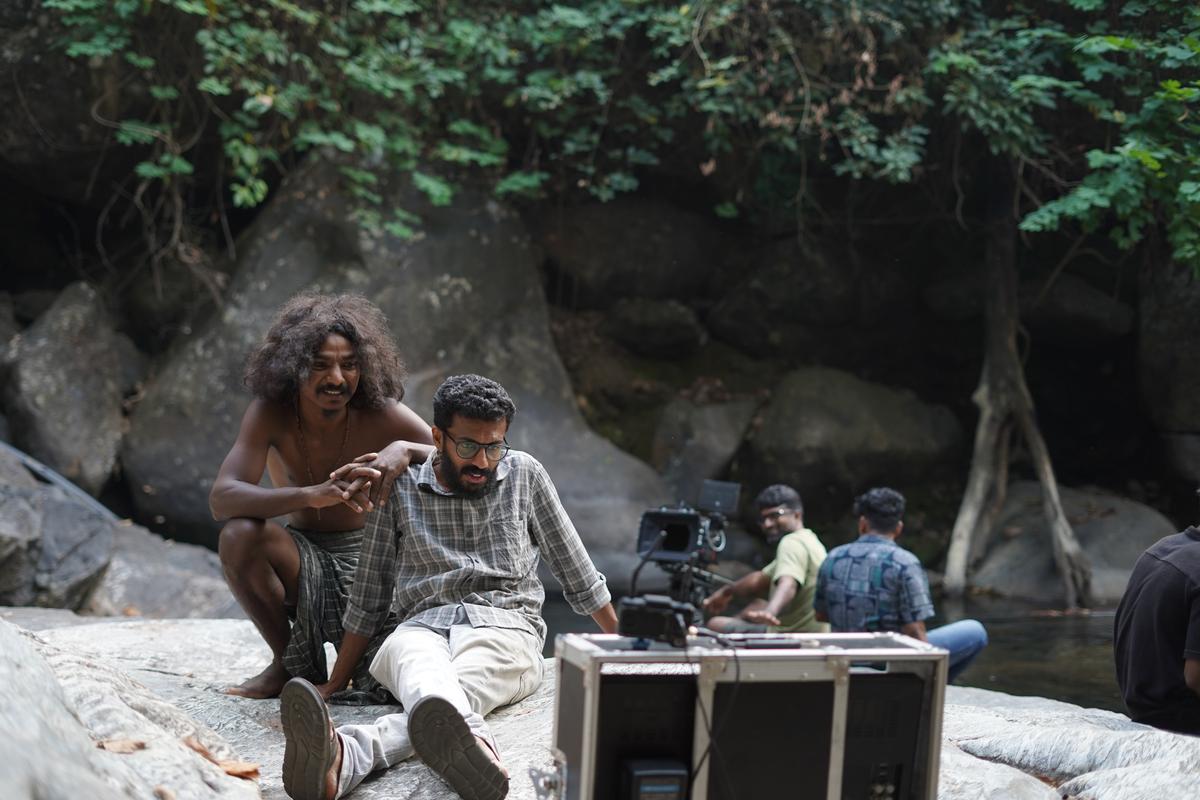 Unnikrishnan Avala with Bellakkariyan Maneesh (left) during the shoot of Thanthapperu