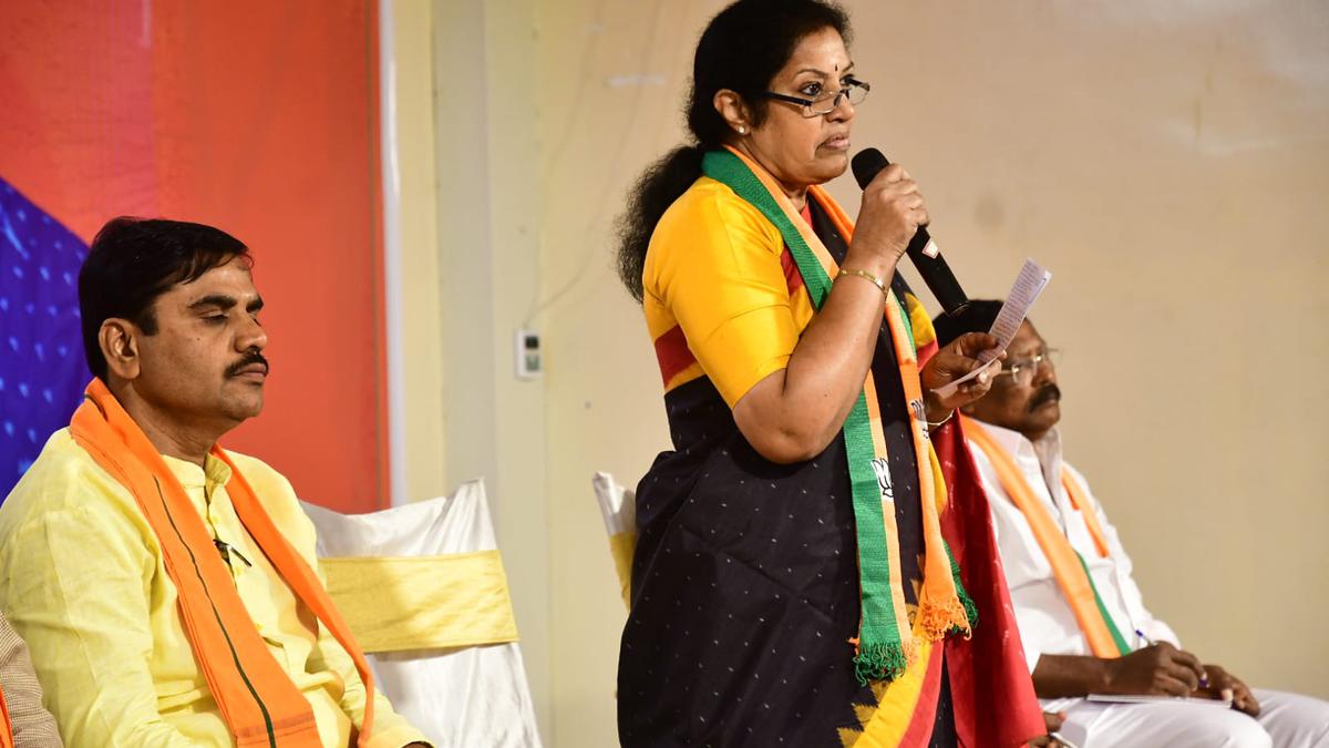 Mann Ki Baat not a political event: Purandeswari 