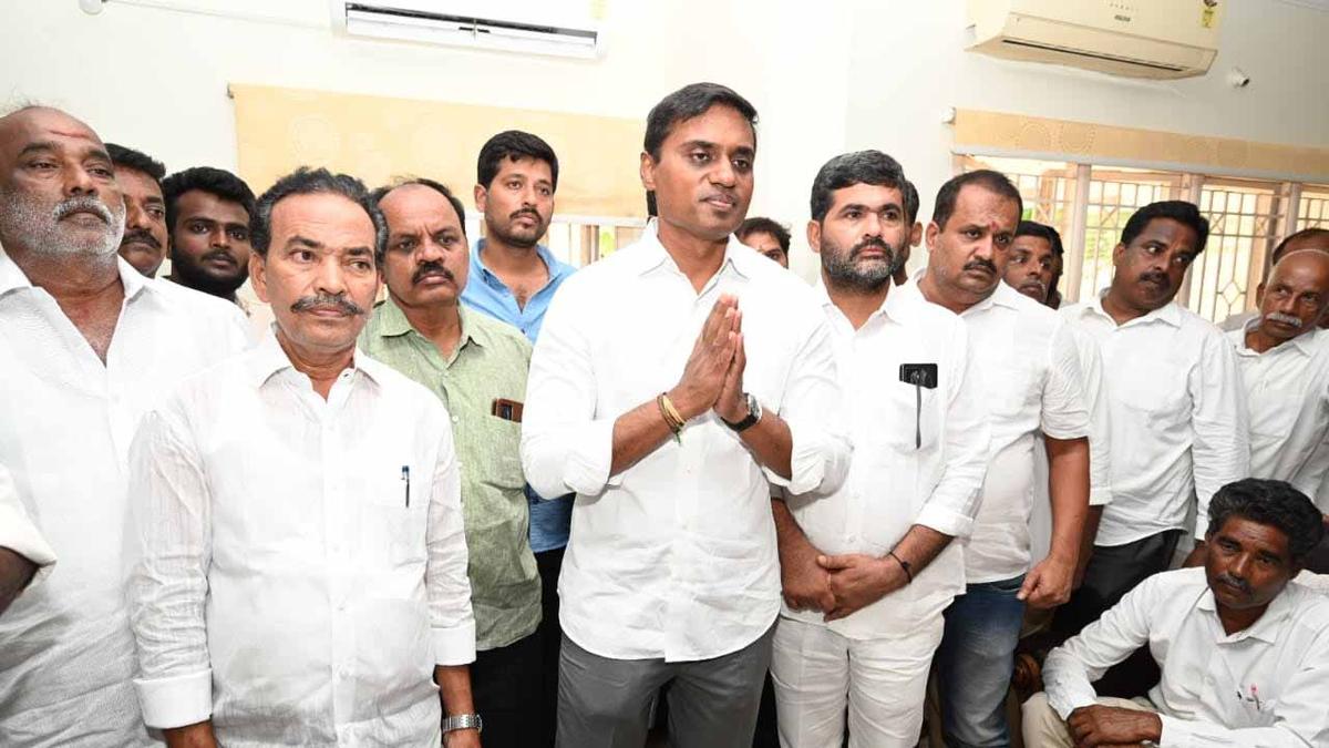 YSRCP MP Mithun Reddy and former MP Reddappa booked for Punganur violence