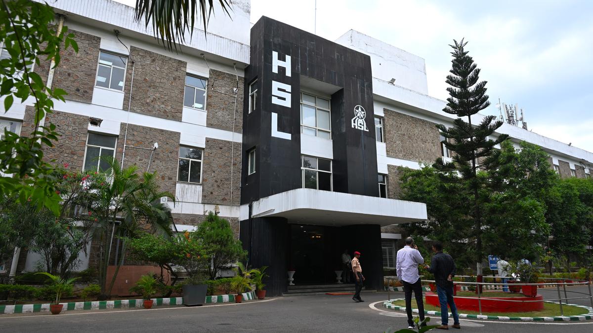 Hindustan Shipyard Limited conferred with Mini Ratna status