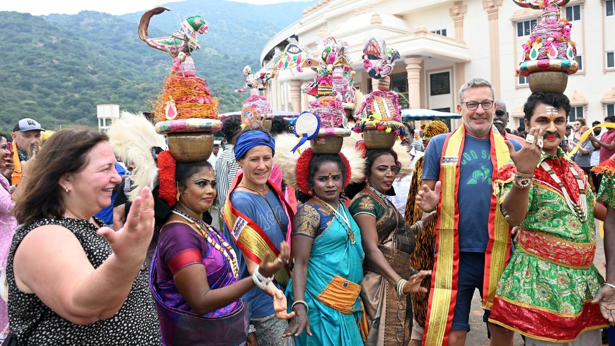 Foreign tourists presented with a slice of Tamil culture, tradition