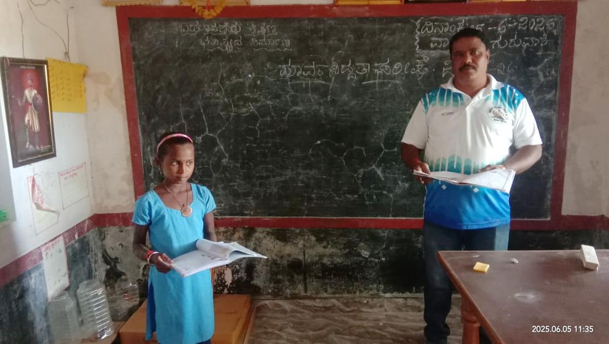 Govt. school enrolment in Karnataka has declined by 10.38% in three years -  The Hindu