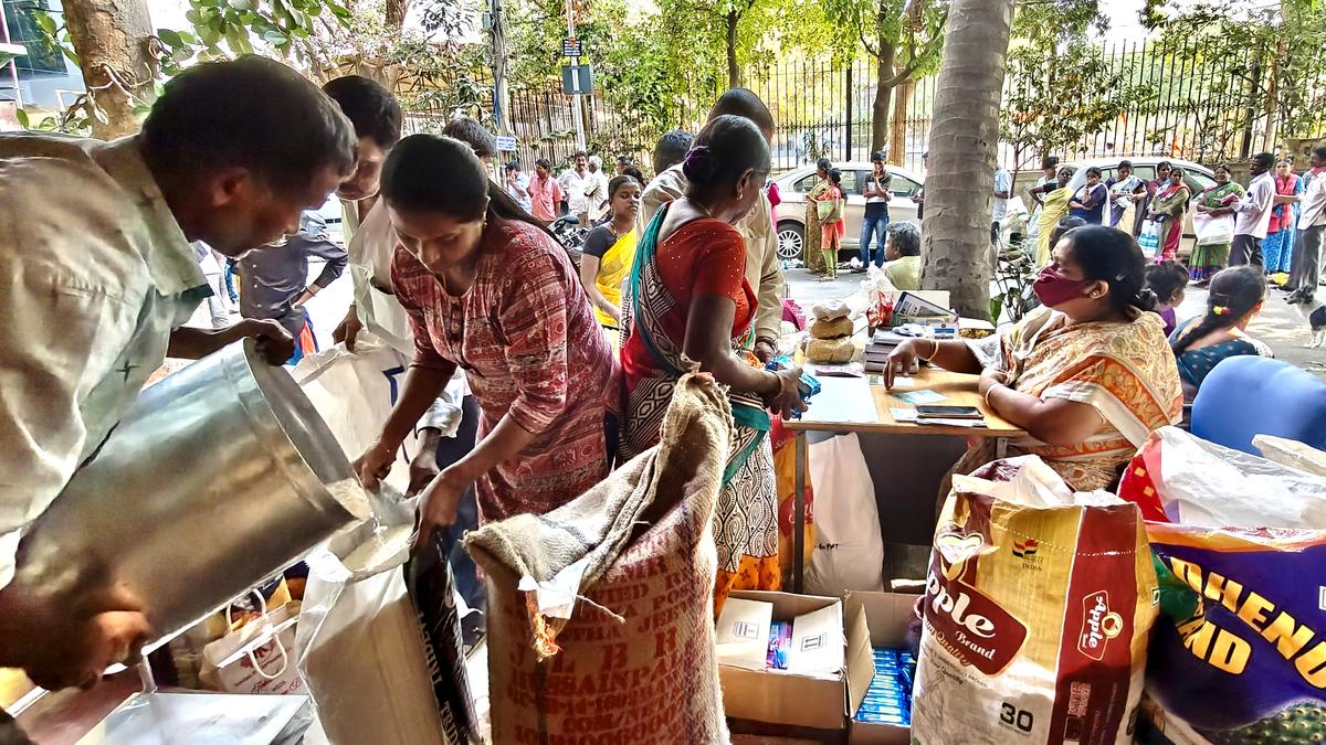 ‘Indira food kit’ to replace five kg rice under Anna Bhagya scheme