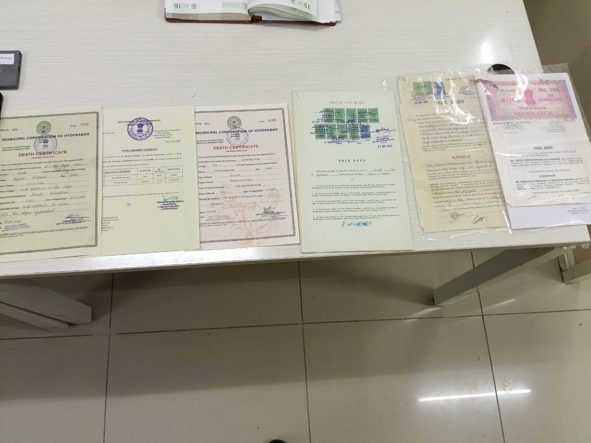 Sagrābtie dokumenti Sagrābtie dokumenti
