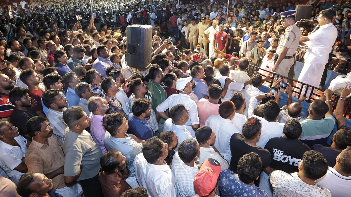 Anvar goes all out against CPI(M) leadership, reiterates charges at Nilambur rally