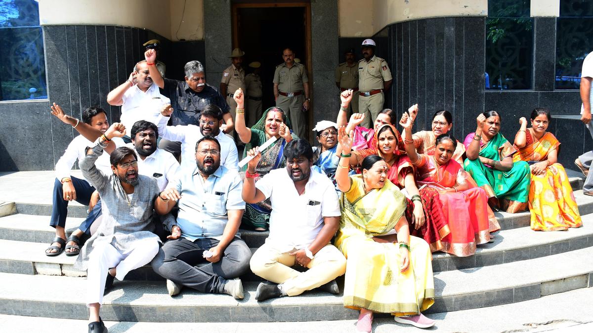 Opposition boycotts Kalaburagi City Corporation meeting