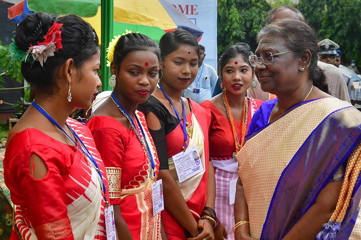President interacts with tea workers in Tripura