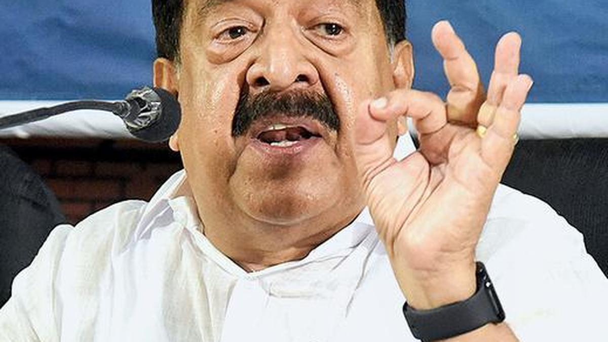 Chennithala chairman, Tharoor co-chairman of Congress campaign committee for Kerala polls