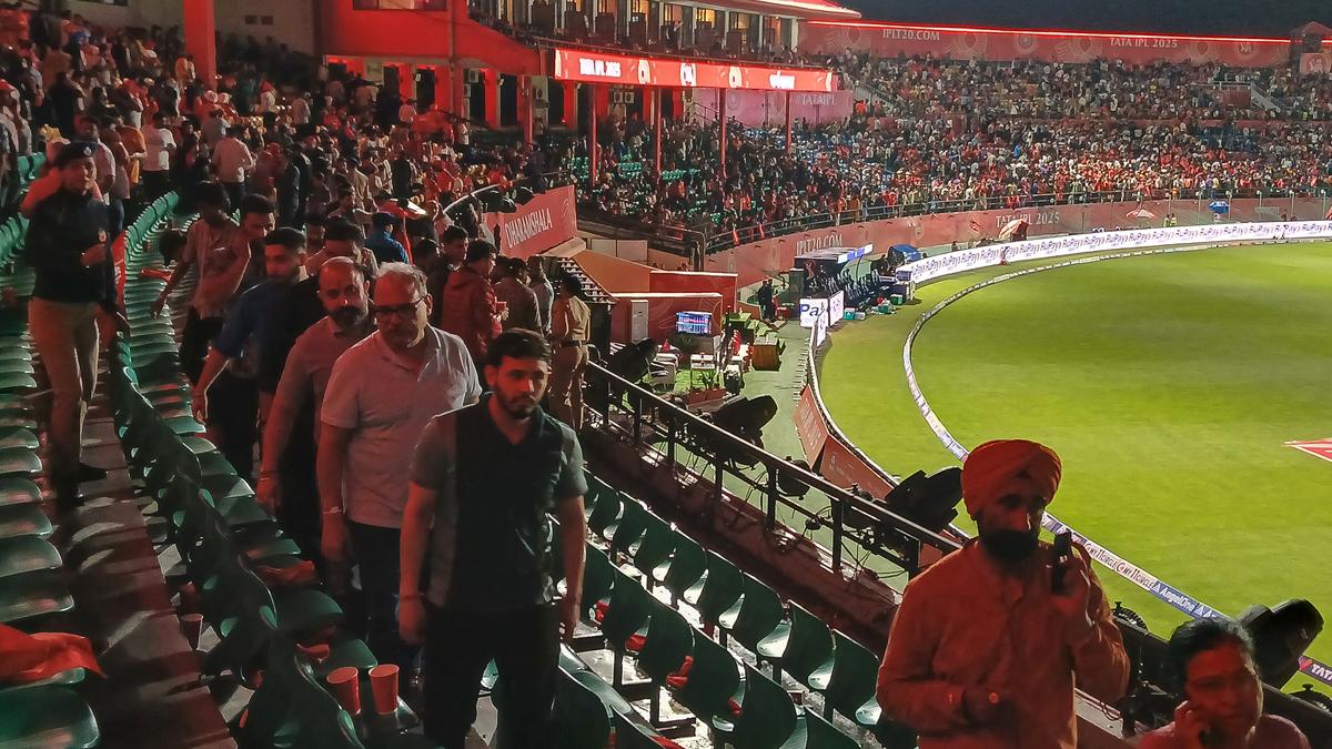 IPL match between PBKS and DC called off amid blackout in Dharamsala -VYGR