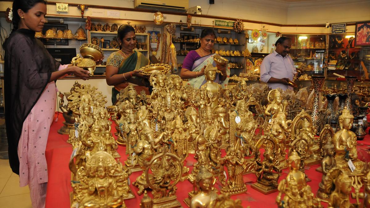 Exhibition of brass products under way at Poompuhar in Erode