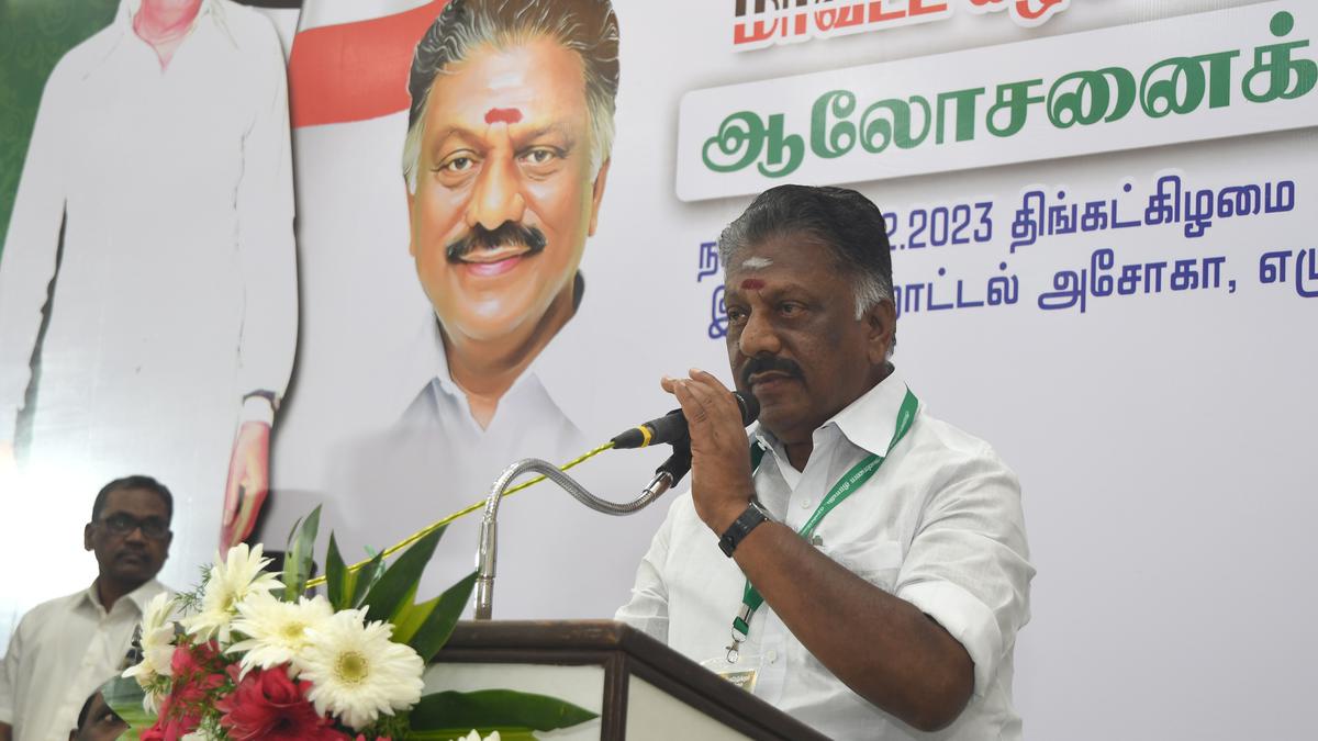 Erode (East) bypoll | Panneerselvam blames Palaniswami for AIADMK’s defeat