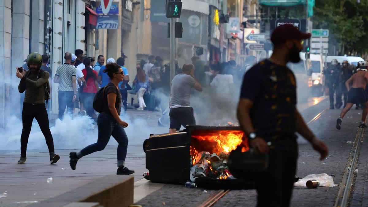 France braces for new violence as teen laid to rest