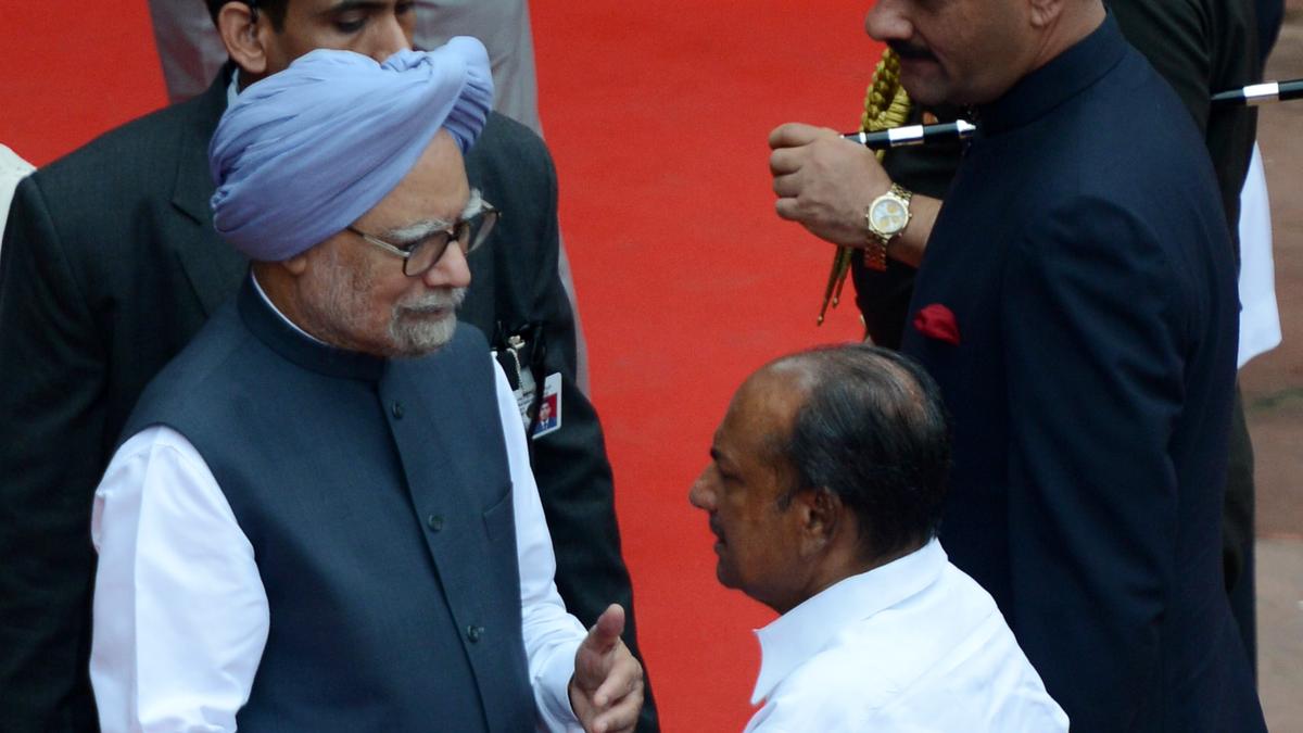 Manmohan Singh revived Indian economy with the touch of a magician, says A.K. Antony