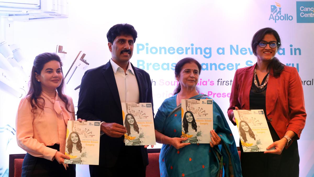 Doctors perform robotic nipple-sparing mastectomy at Apollo Cancer Centre