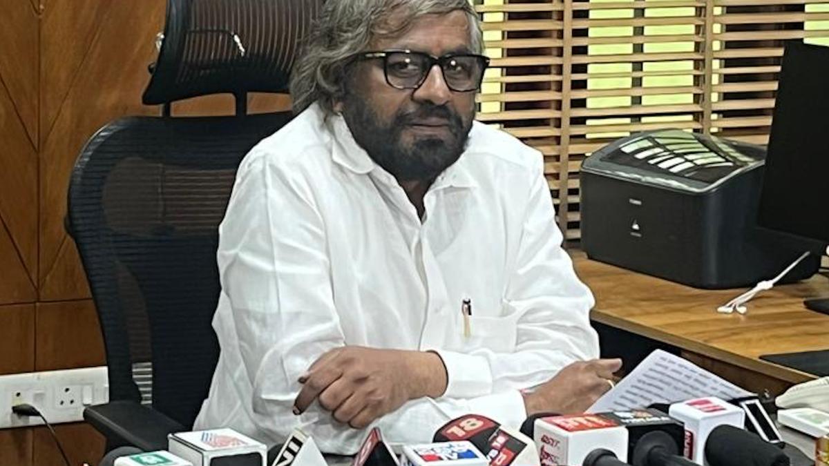 Only large encroachments in the Western Ghats being removed: Khandre