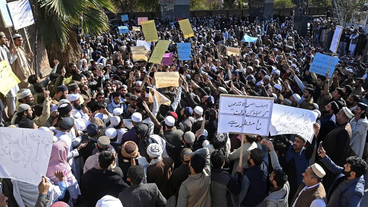 Thousands Protest Pakistan Supreme Court Minorities Ruling - The Hindu