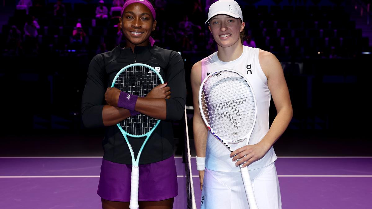 Gauff defeats Swiatek to reach the semifinals at the WTA Finals. Sabalenka is assured of No 1