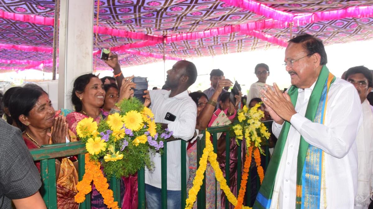 Telugu Bhasha Dinotsavam: Venkaiah Naidu calls to protect unique Telugu identity