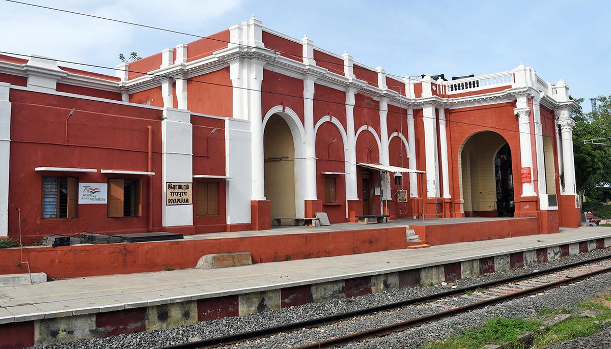 A Royapuram guide shows the way to India’s oldest permanent Railway ...