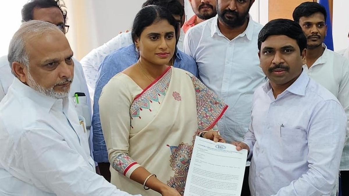 Fast-track Kadapa steel plant establishment, APCC chief asks Kadapa Collector