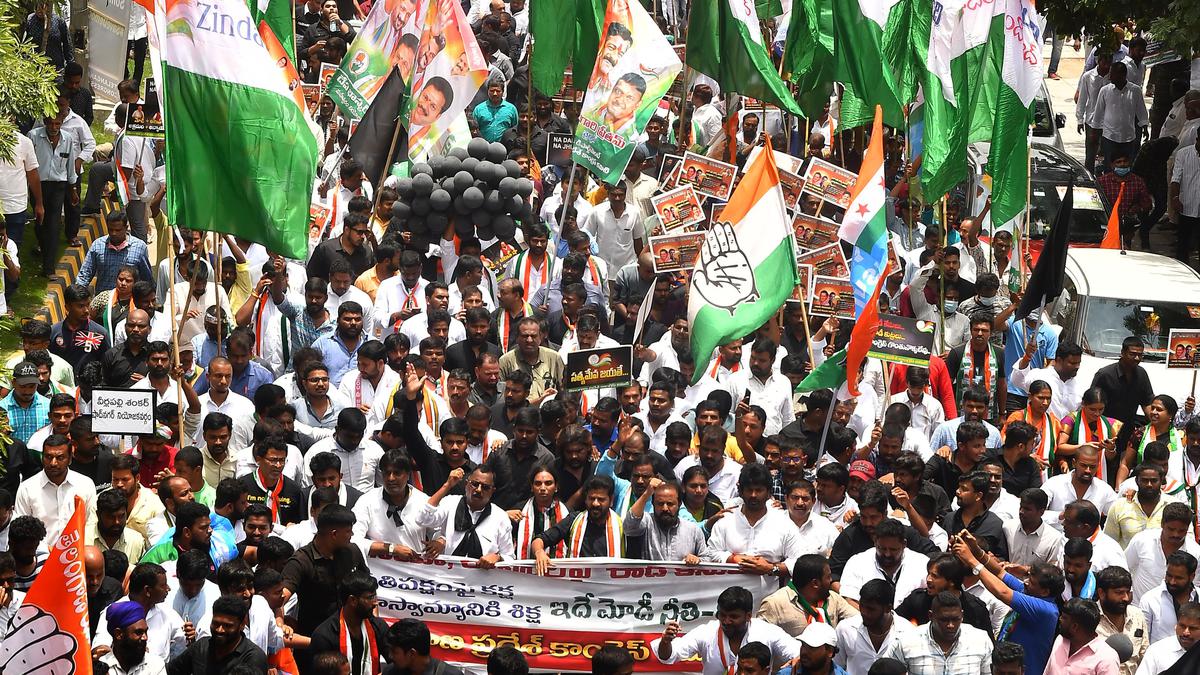 Congress makes a point with a massive dharna at ED office