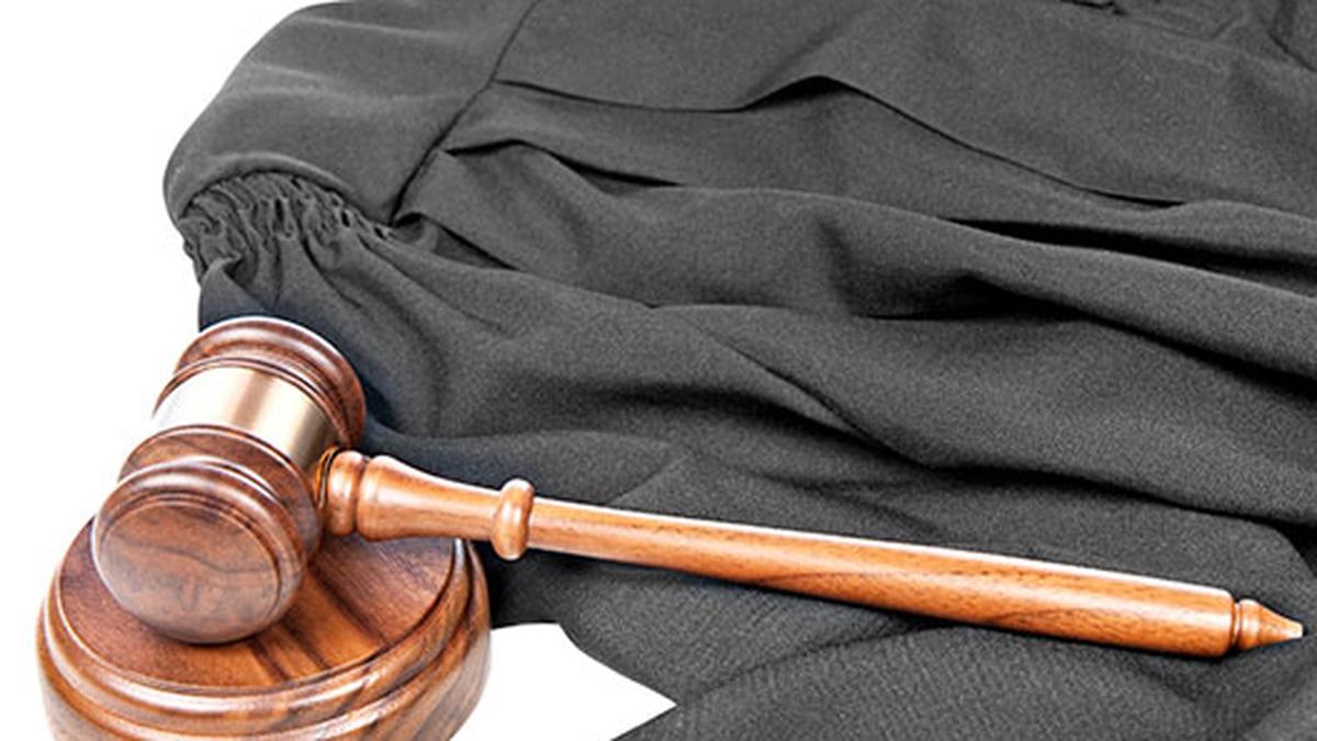 Karnataka Bar Council stops enrolment of law graduates from outside the State, over concerns of fake degrees