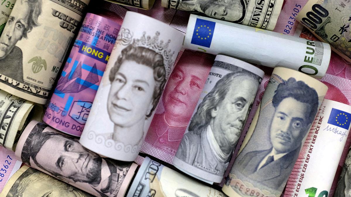 Fitch cuts global GDP growth forecast to 2.3% on U.S. trade war