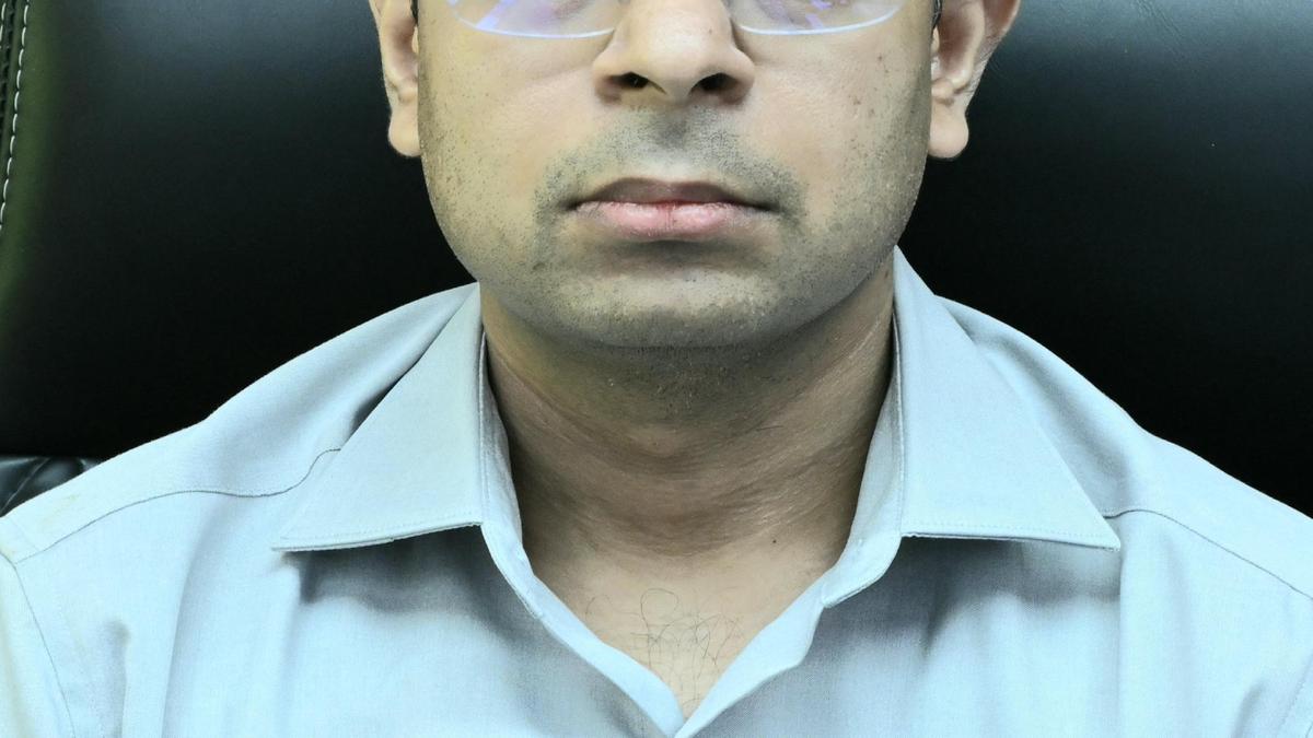 Vishu Mahajan assumes office as Thoothukudi Collector