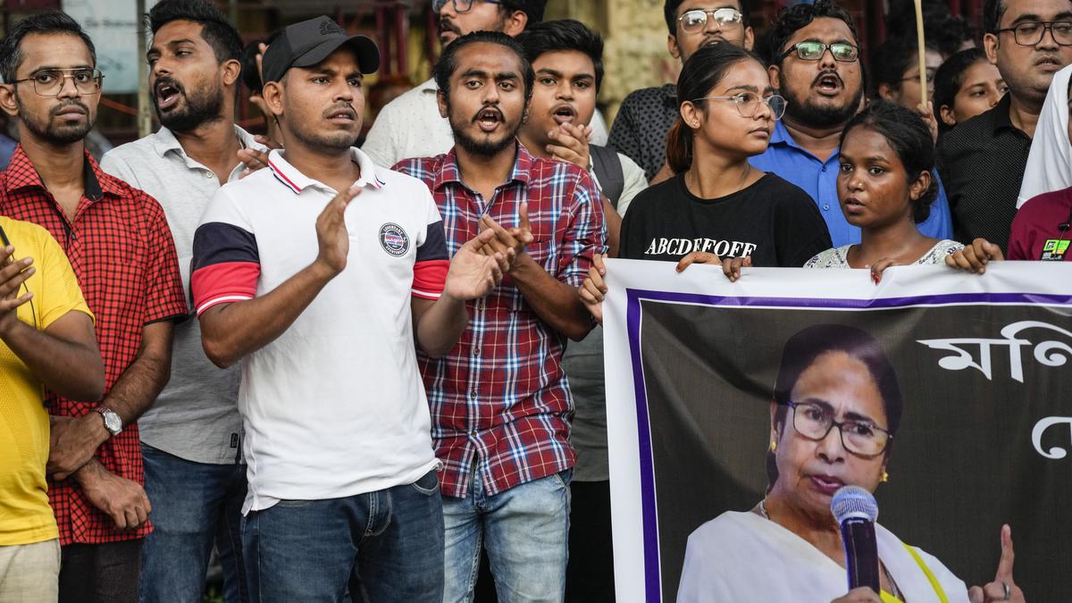 Trinamool Congress holds State-wide protests demanding release of funds from Union government