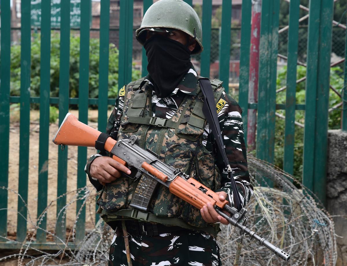 Two CRPF jawans on Gujarat election duty killed in firing by colleague