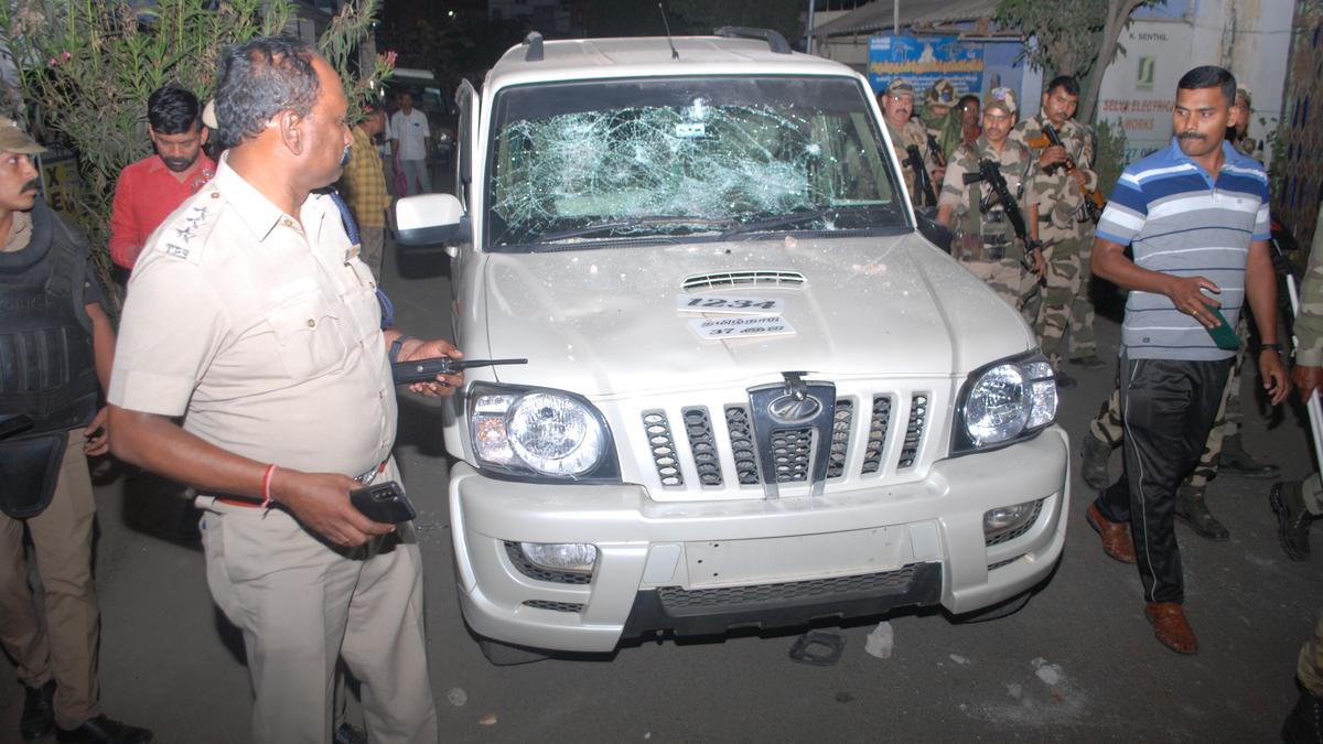 DMK, NTK cadre clash in Erode