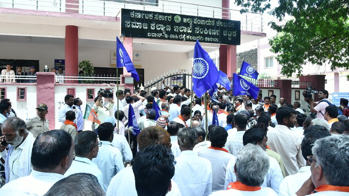 BJP stages protest condemning Congress govt. diverting funds meant for SCs, STs for guarantee schemes