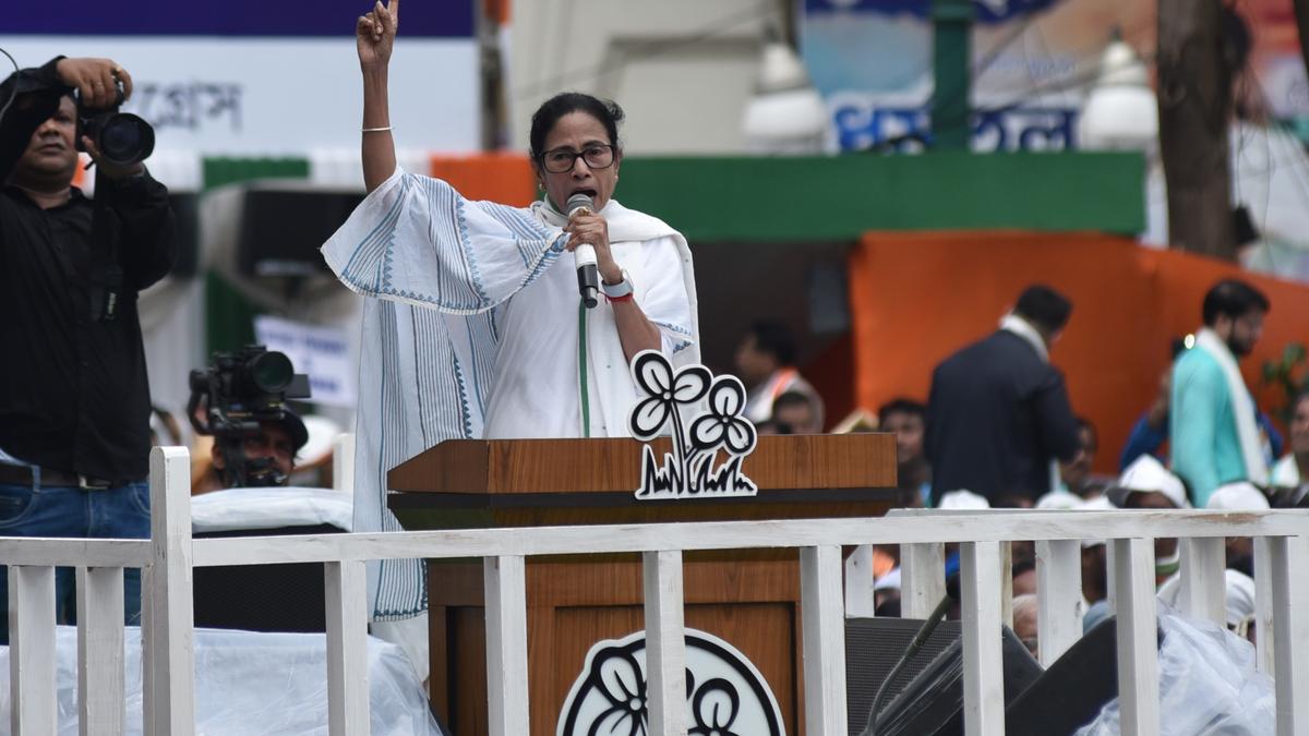 Mamata accuses Modi Govt of being ‘controlled’ by U.S. President