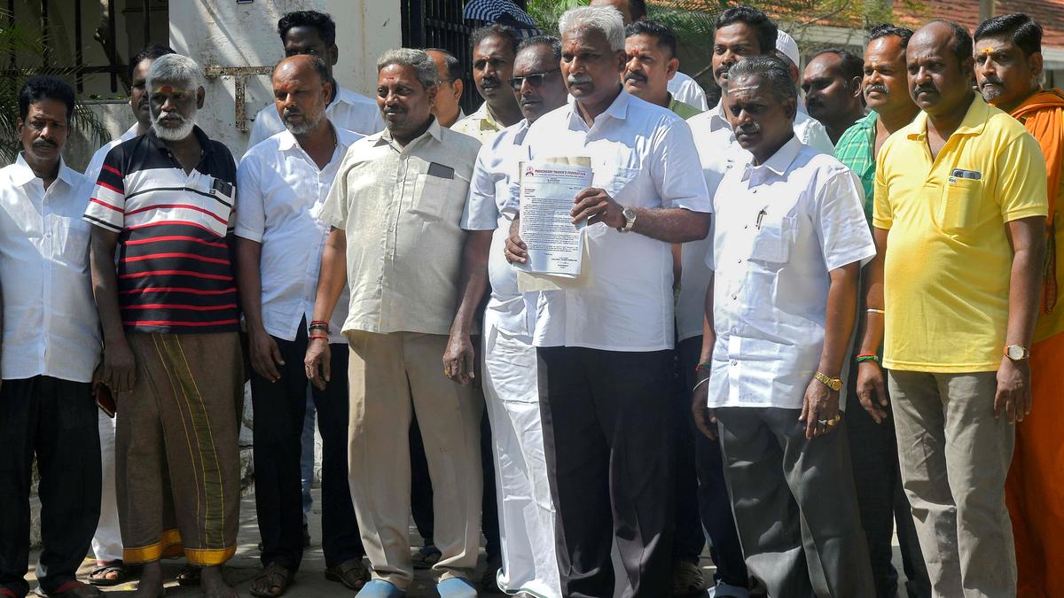 Traders seek police protection to run business on bandh day